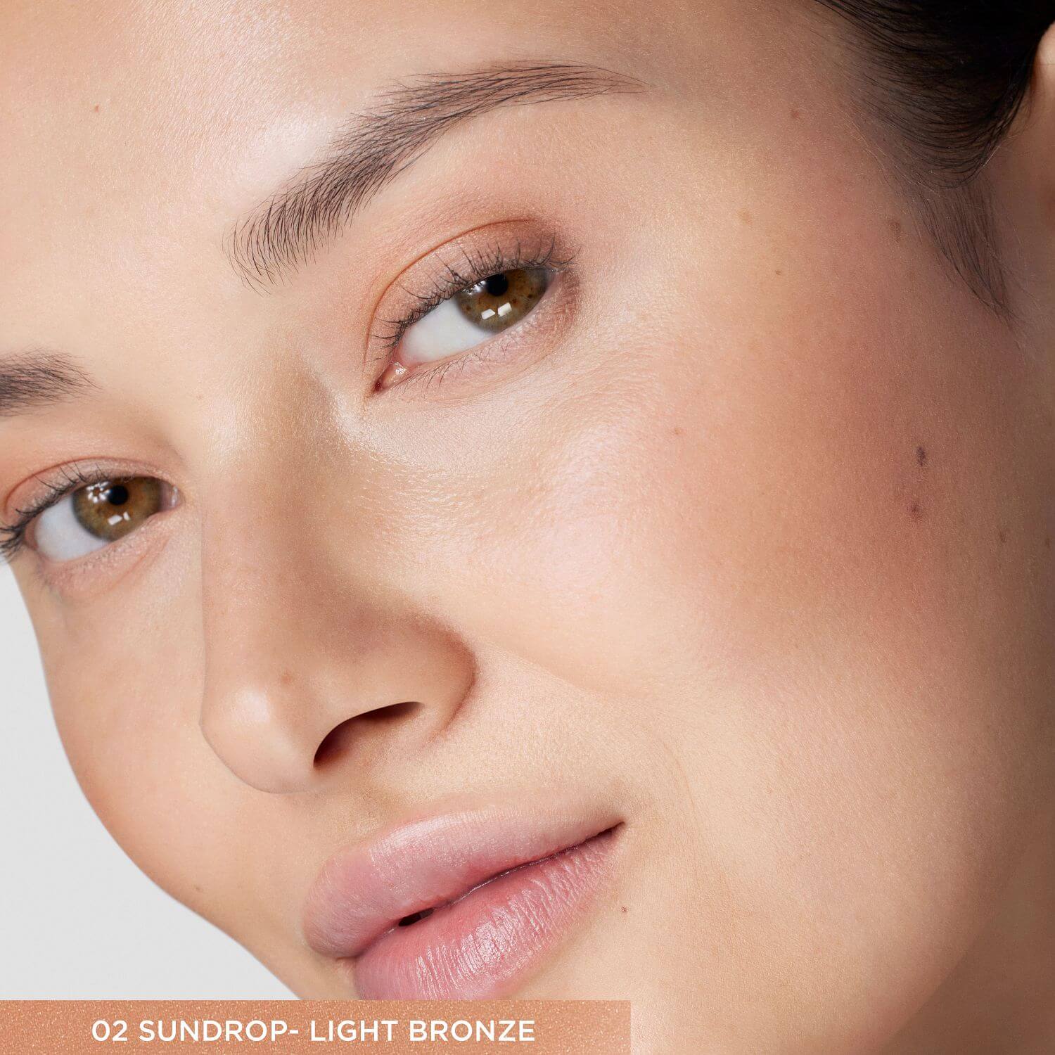TINTED MOISTURIZER BRONZER (BRONCEADOR EN CREMA)